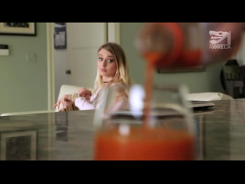 ❤️ Intombazane eshisayo enamabele amakhulu kanye ne-pussy eqinile ithola iqhude, kodwa liqine kakhulu ❤❌  kithi  ❌️